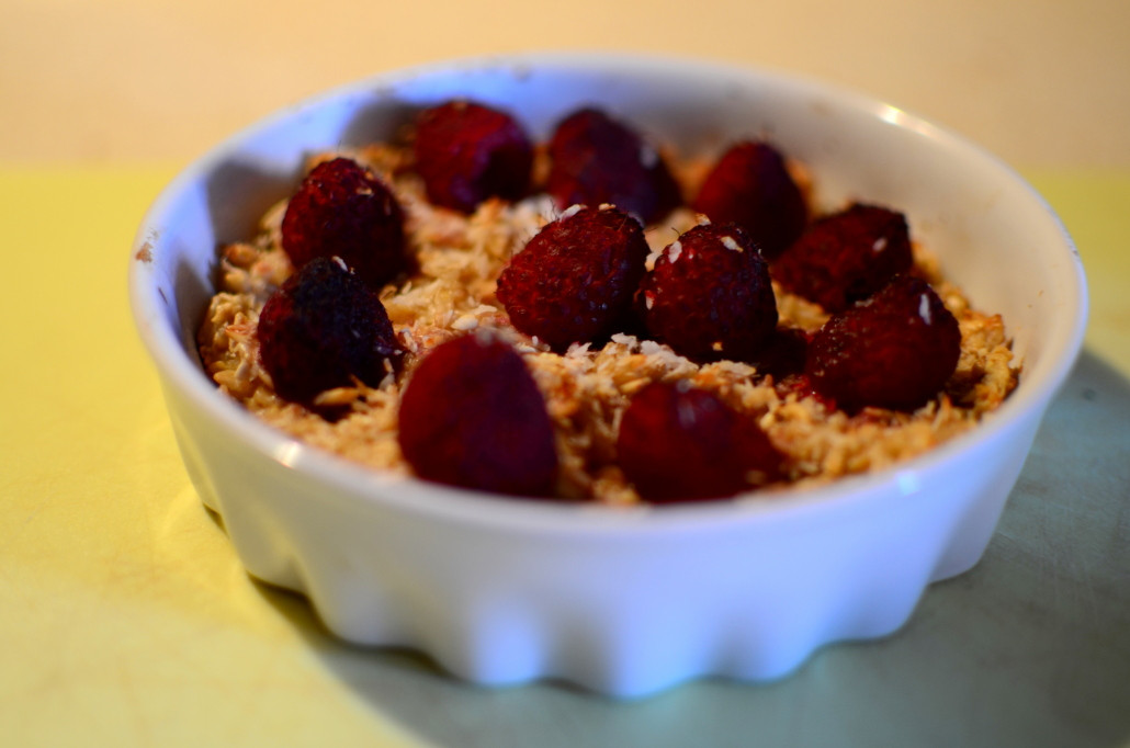 Zapiekana owsianka z malinami