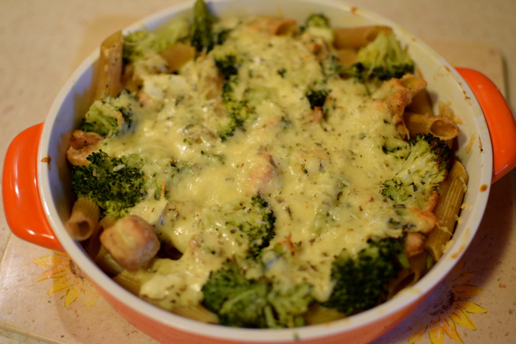 Fit zapiekanka z kurczakiem i brokułami