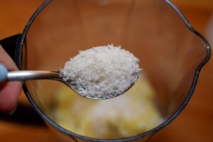 Koktajl bananowy z kaszą jaglaną