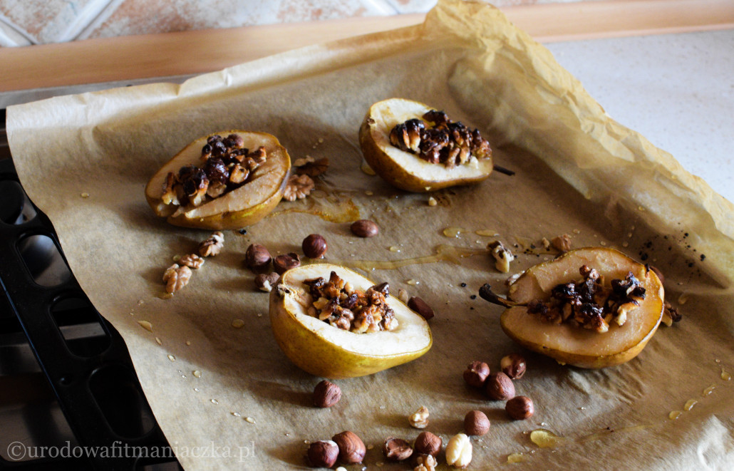 Gruszki zapiekane z orzechami (niskokaloryczne! :) 