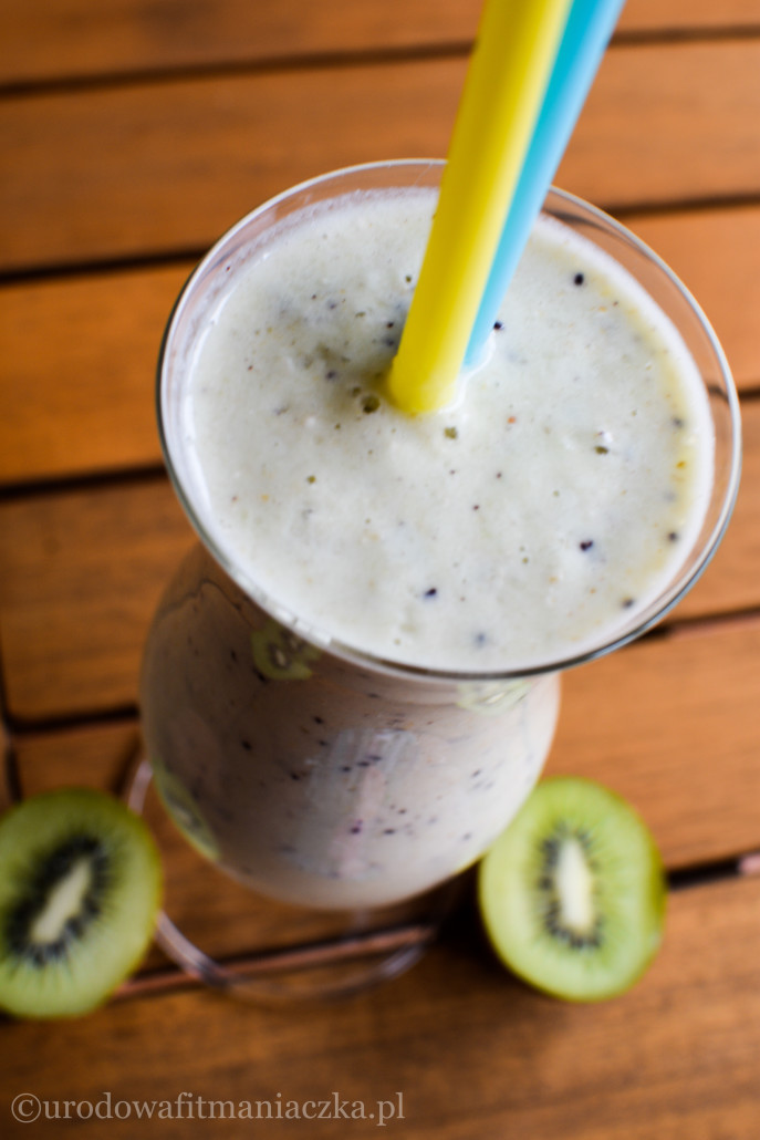 Śniadanie w minutę, czyli koktajl owsiany z kiwi :)