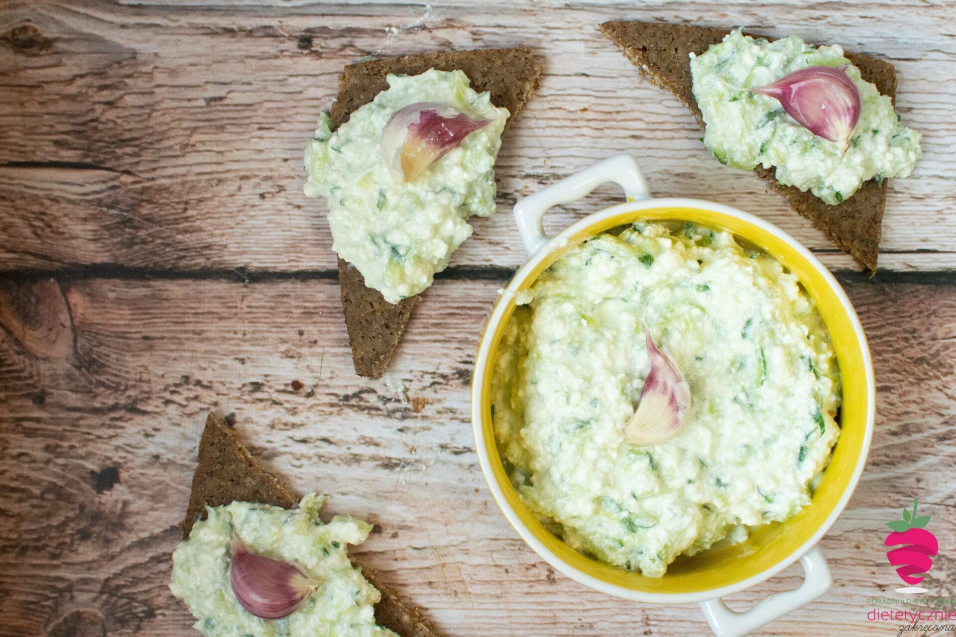 dietetyczne-kolacje-przepisy-sałatki-fit-kanapki