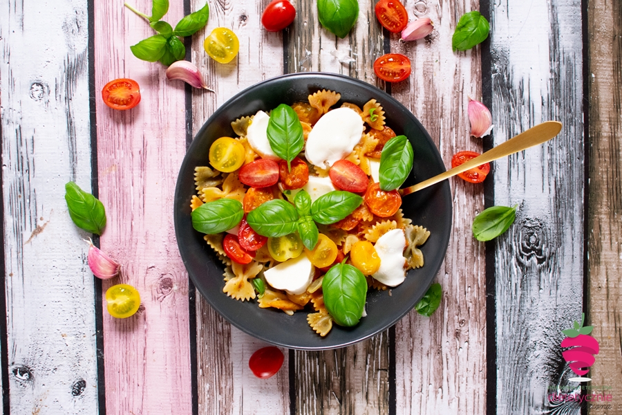 fit-szybki-makaron-na-diecie-z-mozzarella-wege-insulinooporność-dietetyk-w-10-minut-bez-mięsa