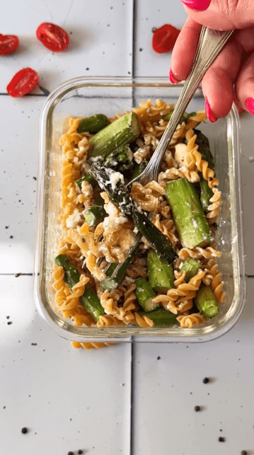 Wysokobiałkowy obiad z airfryera! Posiłek, który robi się (prawie) sam