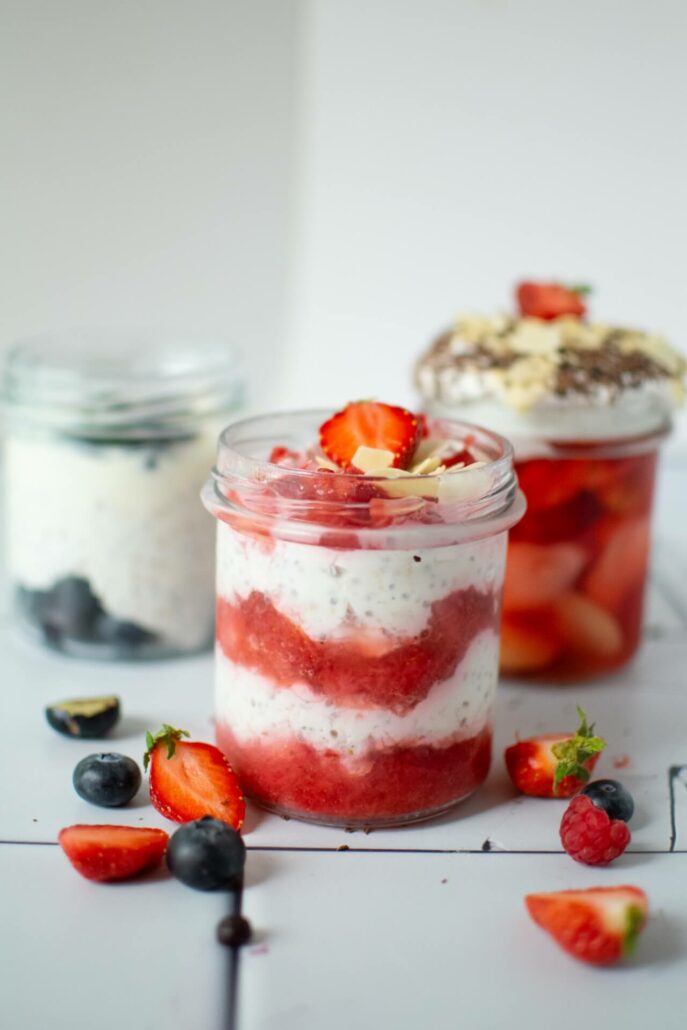 Wysokobiałkowe truskawkowe tiramisu