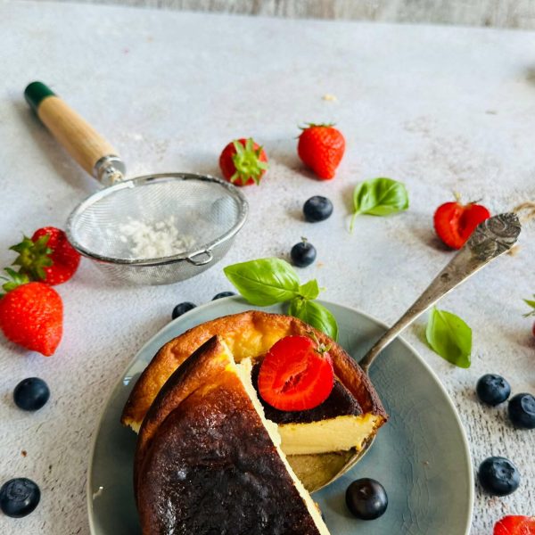 Dieta dla zabieganych Ekspresowy serniczek baskijski Dietetycznie Zakręcona Paula Jamróz